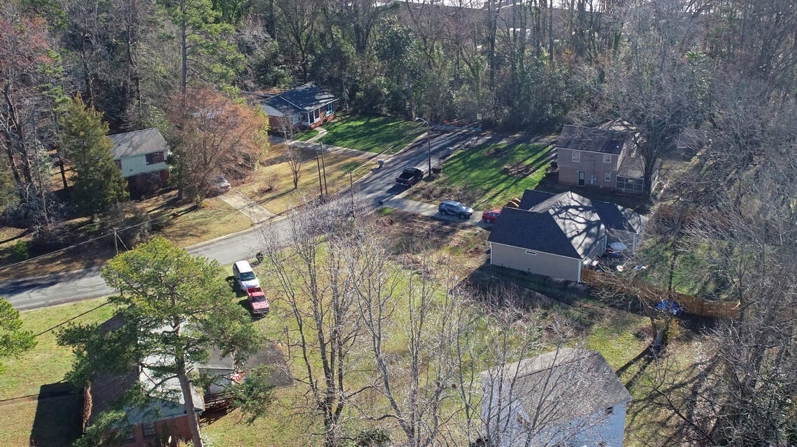 Video: 26 proposed town homes in Hampshire Hills neighborhood raise concerns