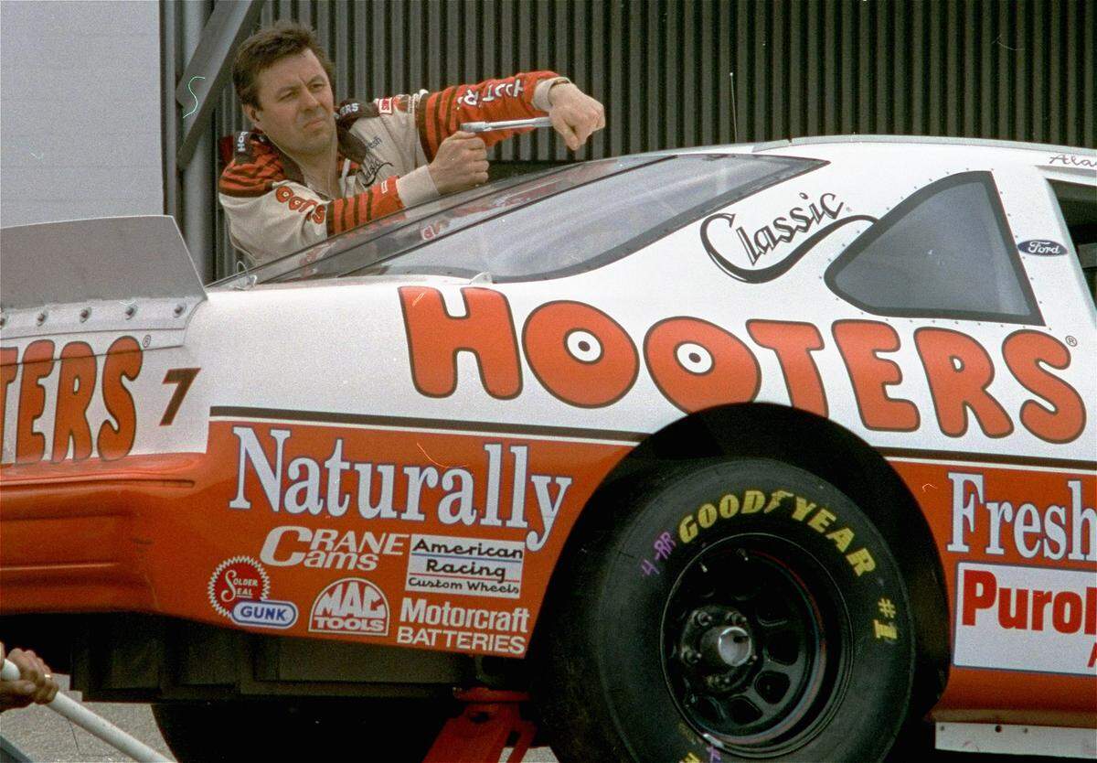 Alan Kulwicki won the 1992 NASCAR Cup Series championship over Hall of Famers Mark Martin and Bill Elliott, but then tragically died in an airplane crash midway through the 1993 season.