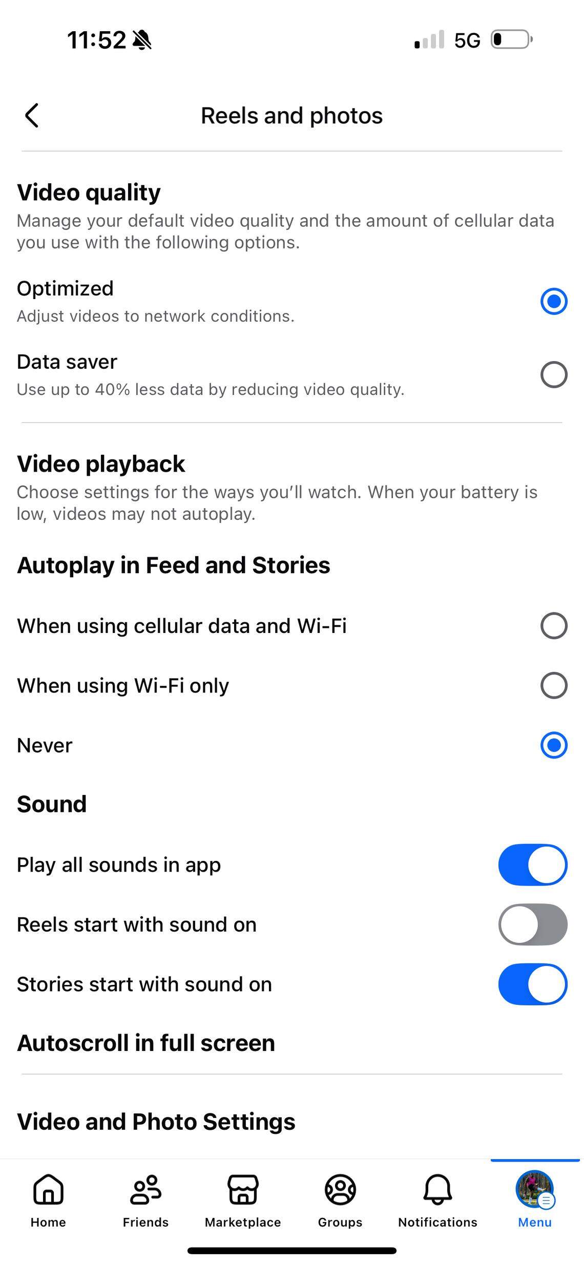 This screenshot shows the autoplay options on the Facebook app.