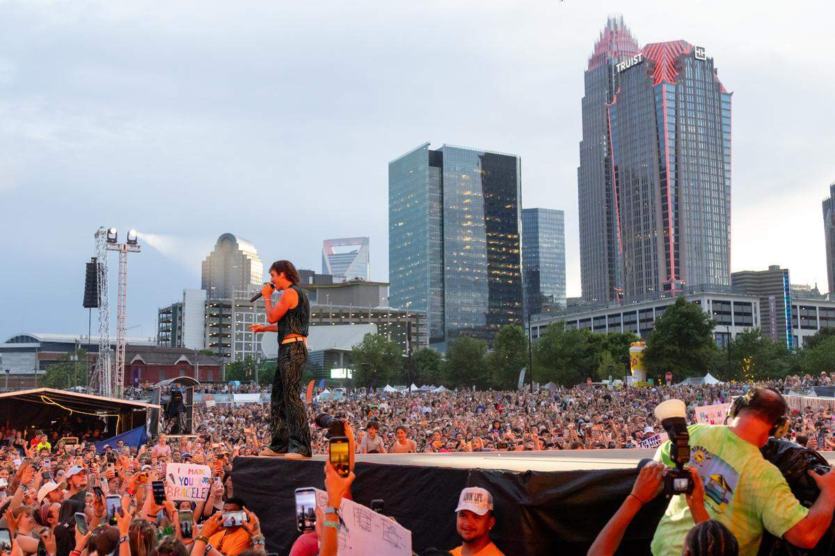 Benson Boone performs at Lovin’ Life Music Fest on May 2, 2025.