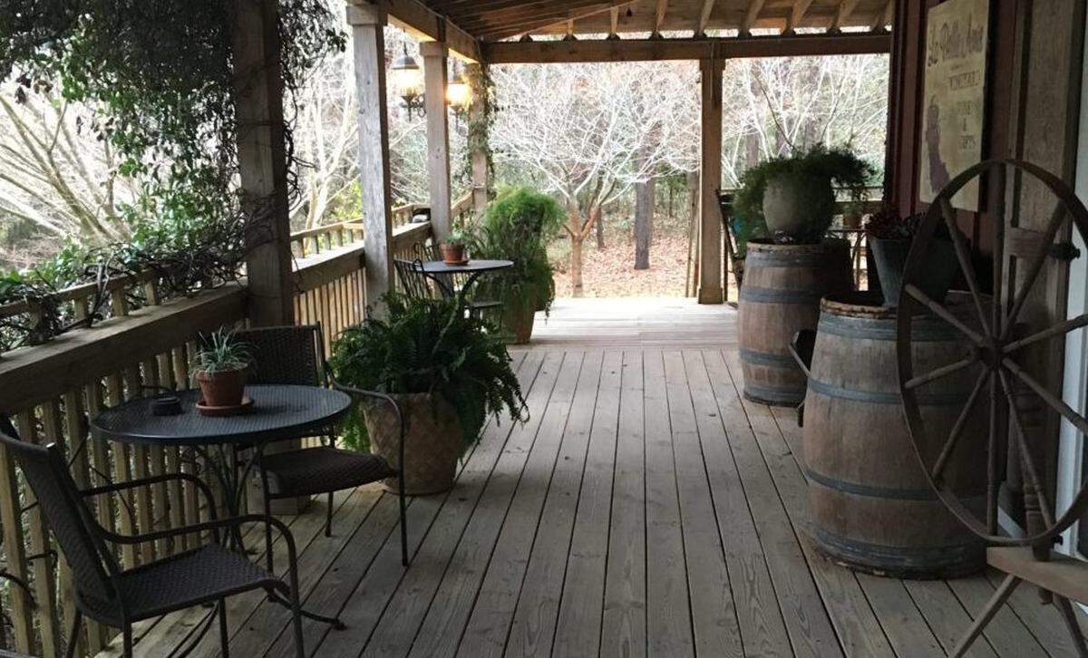 Exterior seating at La Belle Amie Vineyard.