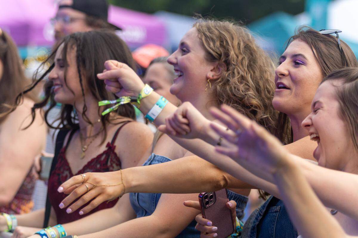 Fans at Lovin’ Life Music Fest 2025.