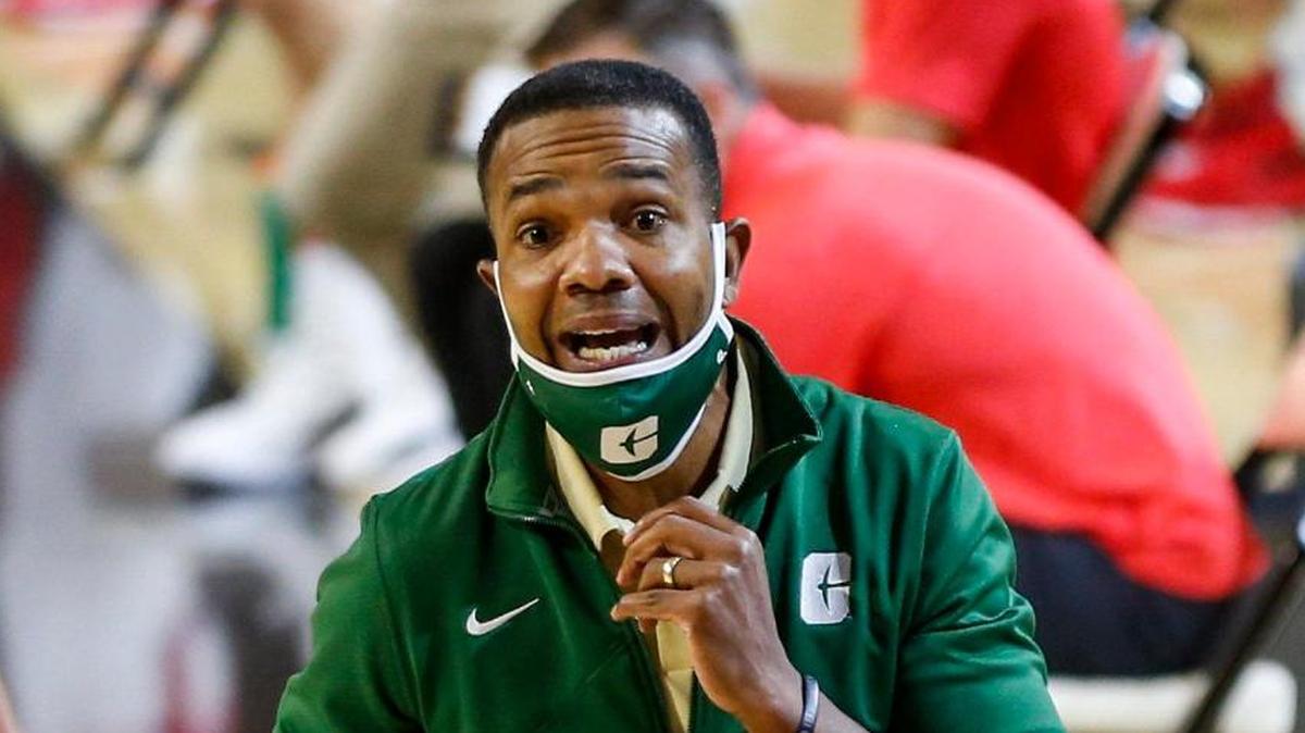 Charlotte head coach Ron Sanchez argues a call as his team plays Davidson in the first half of a college basketball game in Davidson, N.C., Tuesday, Dec. 15, 2020.