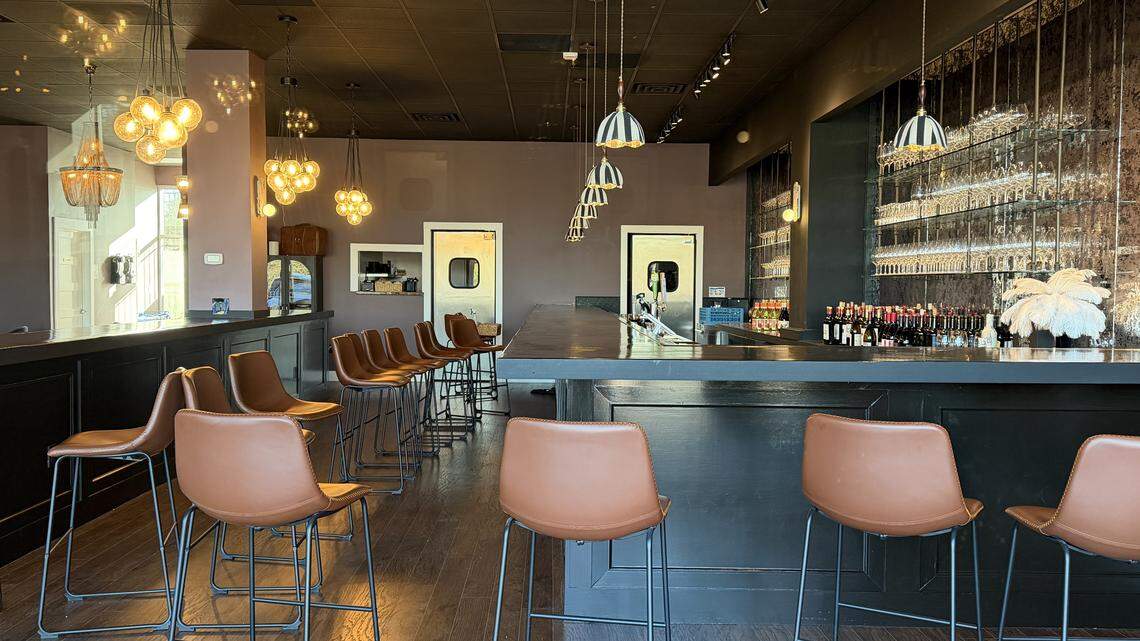 Wine, bubbles + light bites: New upscale wine bar opens near Charlotte