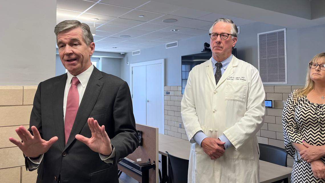 Gov. Cooper travels to Mecklenburg as ‘prisoner of hope,’ aiming to sway GOP on abortion