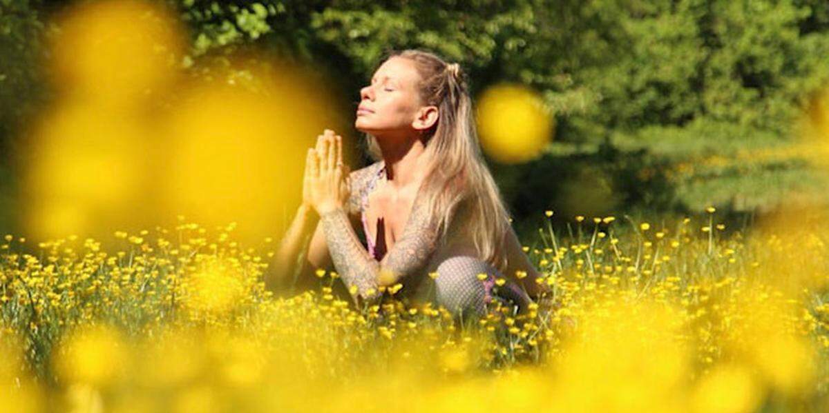 Essential Thrive founder Lauren McAbee advises others: “Close your eyes, take a deep breath and allow all the things you are grateful for to run through your mind like an epic movie reel.”