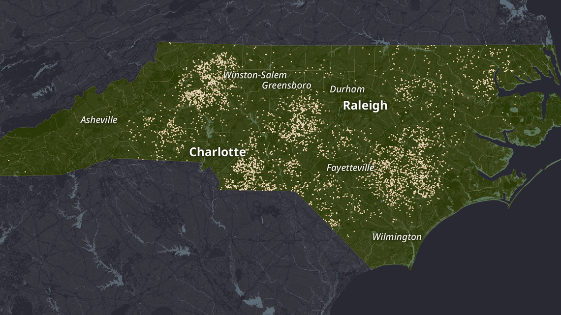 NC poultry farm locations. Sourced from Environmental Working Group data, Stanford University data, OpenStreetMap data and Charlotte Observer analysis. Visualization by