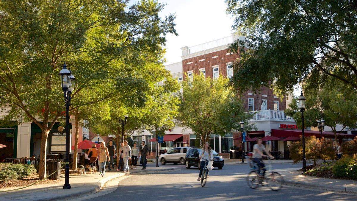 Green Brothers Juice & Smoothie Co. and Sephora will open stores this fall at Birkdale Village in Huntersville, north of Charlotte.