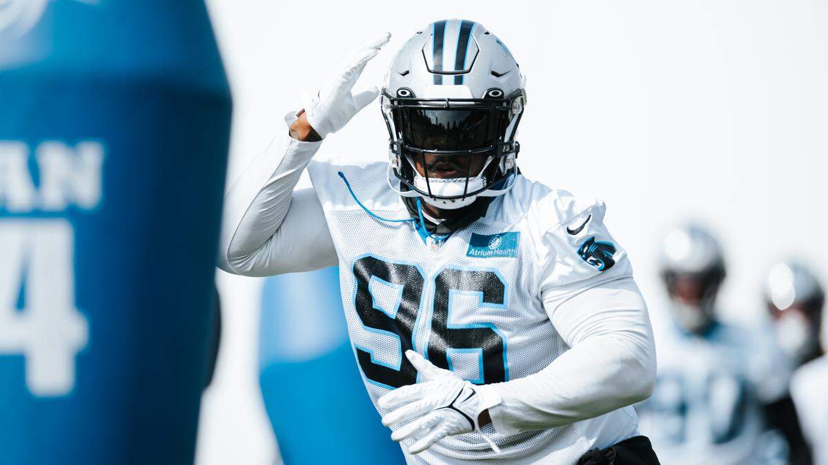 Panthers defensive tackle DeShawn Williams participates in Carolina’s offseason program. (Myicha Drakeford/Carolina Panthers)