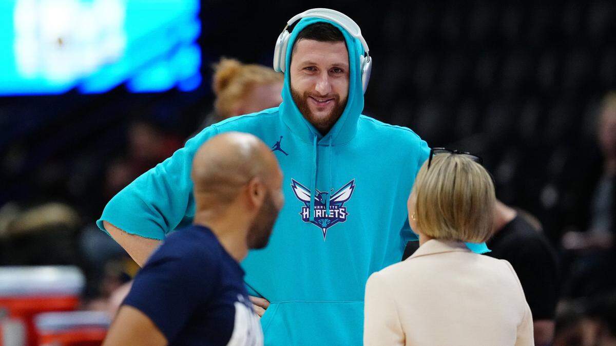 Charlotte Hornets center Jusuf Nurkic (11) is settling in with his new team.