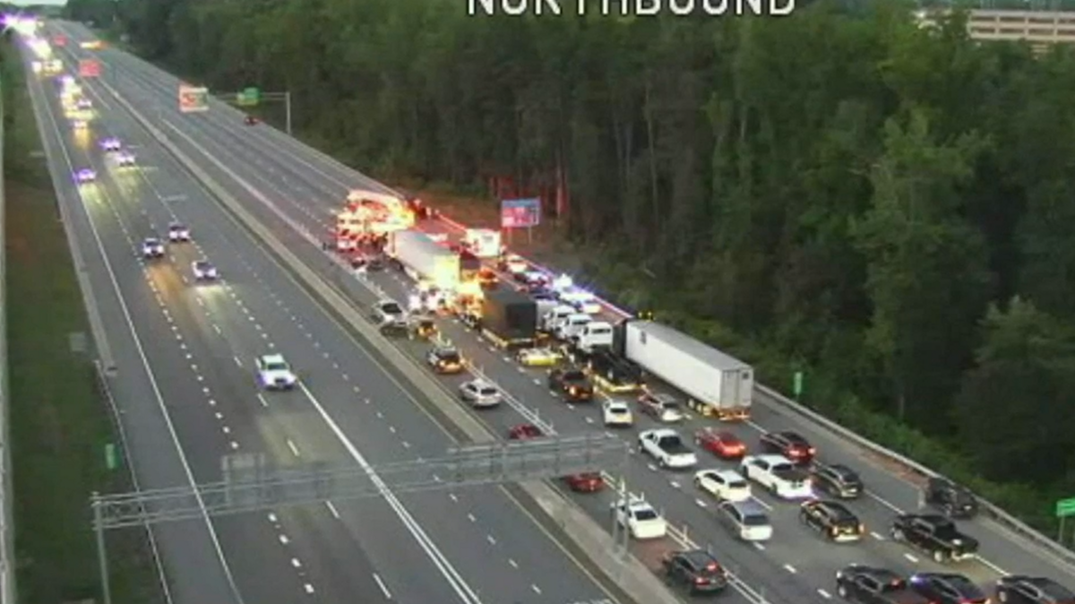 Woman dies in fatal crash on Interstate 77 toll lanes | Charlotte Observer