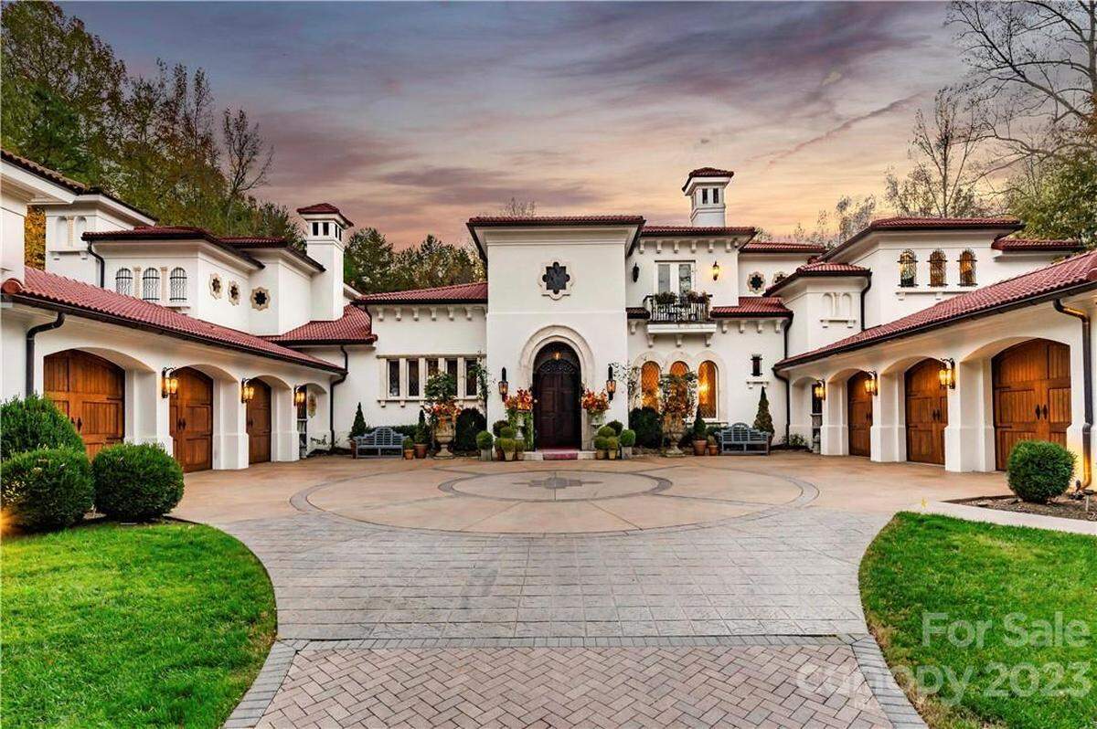 The 5.41-acre estate was listed by Ivester Jackson at Distinctive Properties.