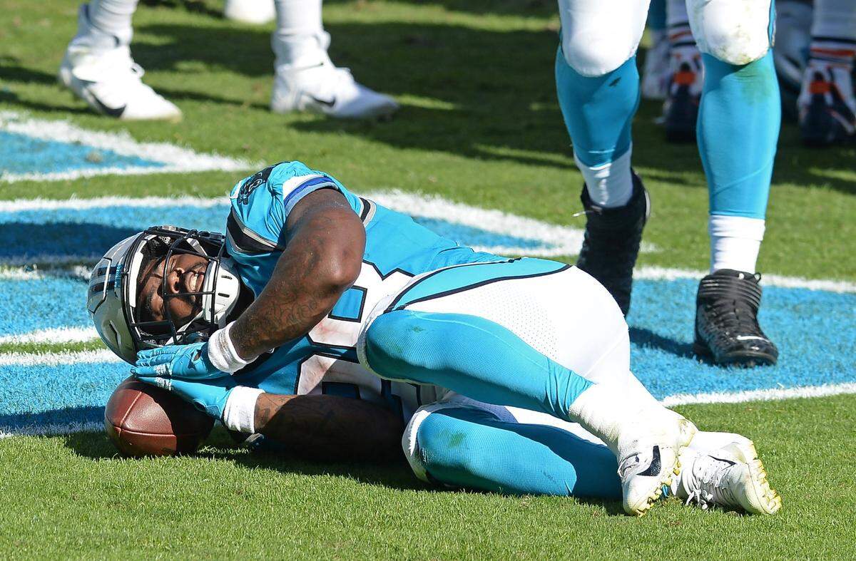Carolina Panthers running back Mike Davis celebrates his touchdown against Chicago on Oct. 18th. Davis has scored a TD in each of his past four games.