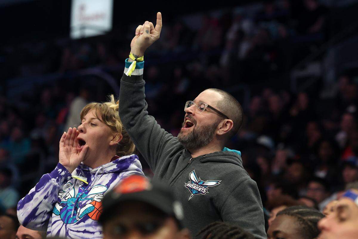 Charlotte Hornets fans cheer for Orlando Magic forward Paolo Banchero to miss his second free throw attempt during action at Spectrum Center in Charlotte, NC on Thursday, October 30, 2025. The Magic defeated the Hornets 123-107.