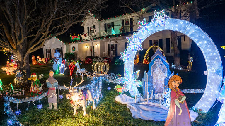 Photos: 2024 Best Holiday Displays - 1201 Merribrook Drive, Matthews