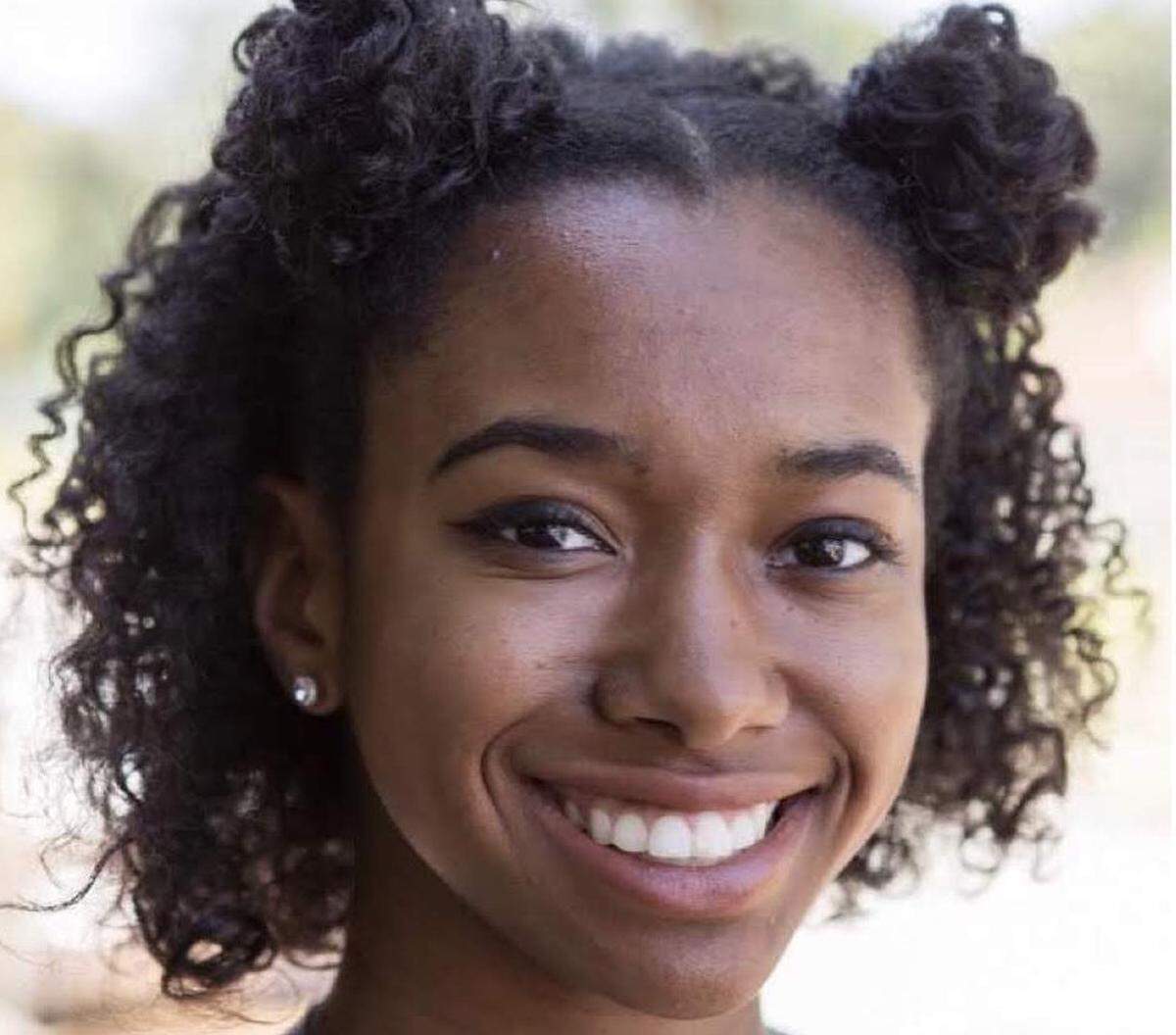 Caitlyn Brown participated in Blumenthal Performing Arts’ Junior Ambassadors program during her final year at Central Academy of Technology and Arts. Now, she’s studying at Western Carolina University’s Stage and Screen program.