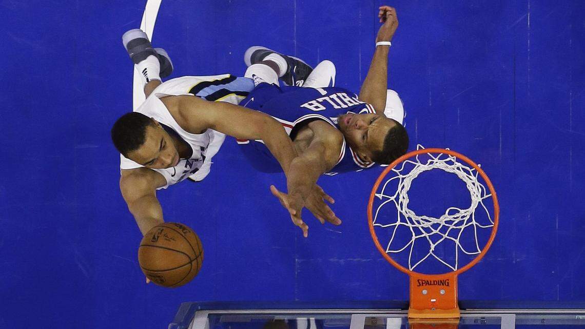 Former North Carolina star Brice Johnson (with ball), a first-round pick by the Los Angeles Clippers in 2016, will be in the Charlotte Hornets summer minicamp next week.