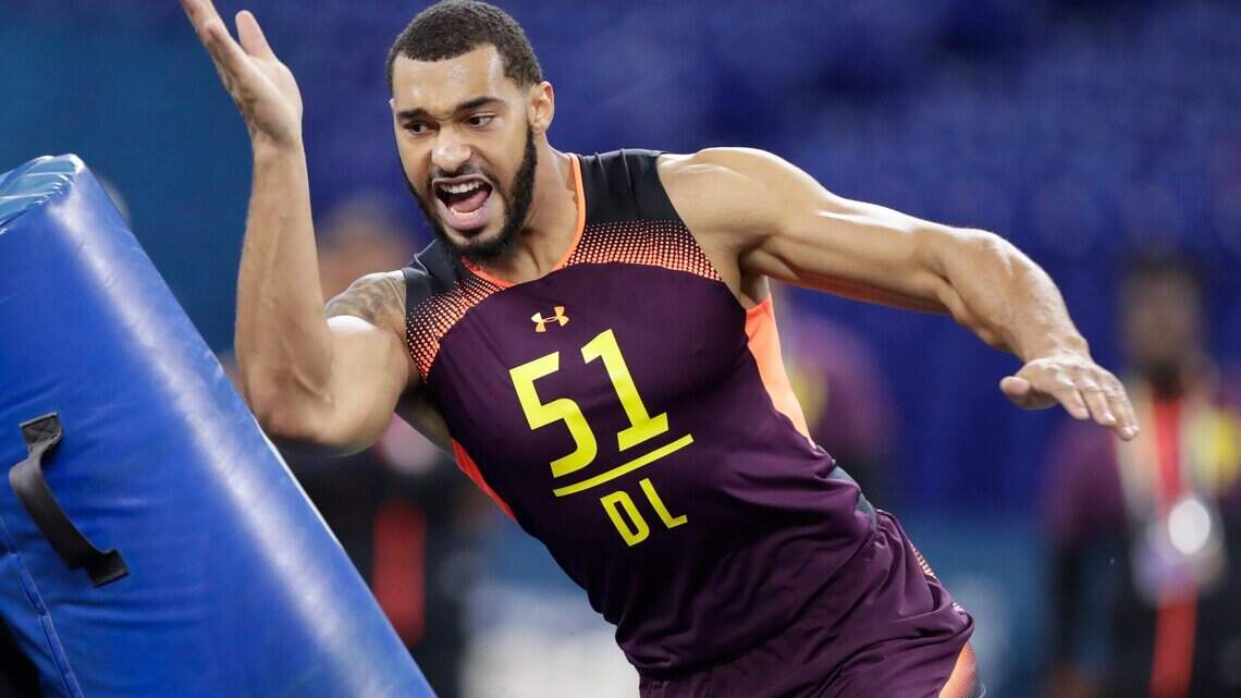 5 players the Carolina Panthers could draft at 16 | Charlotte Observer