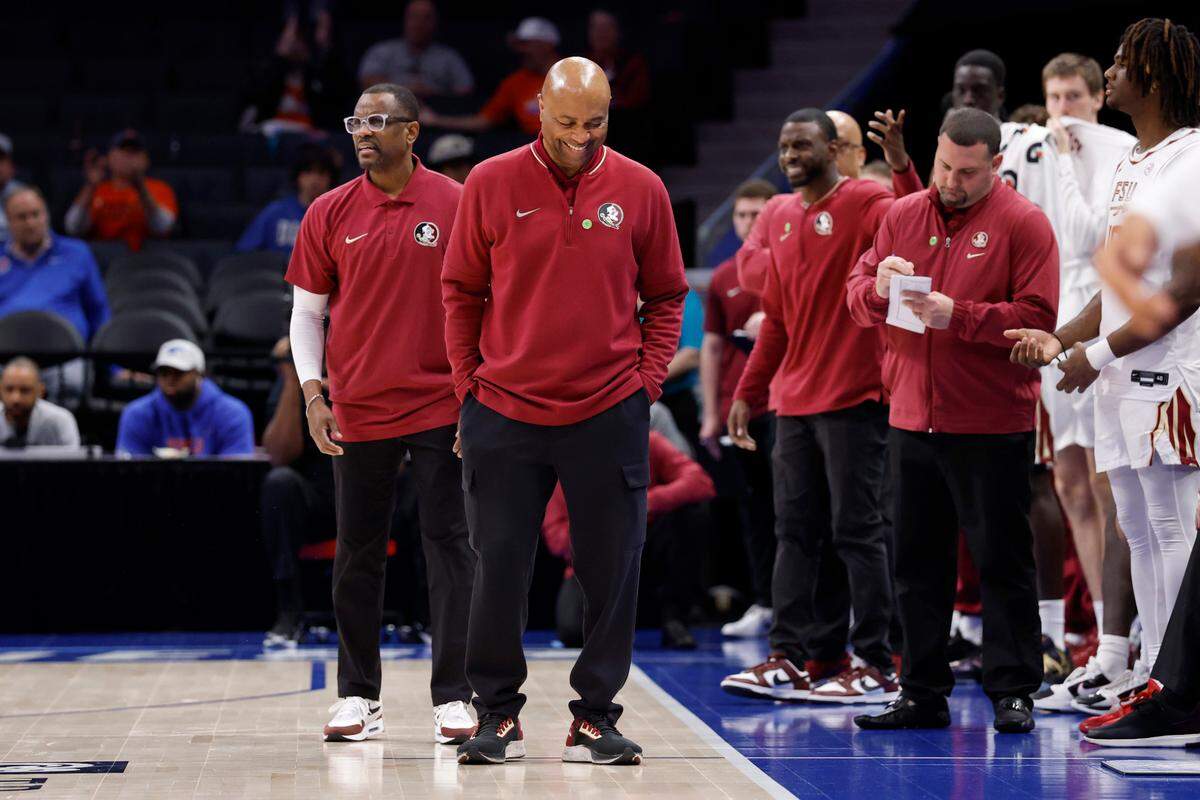 Florida State head coach Leonard Hamilton smiles in the final seconds of Syracuse’s 66-62 victory over Florida State in the first round 2025 ACC Men’s Basketball Tournament at the Spectrum Center in Charlotte, N.C.,Tuesday, March 11, 2025.