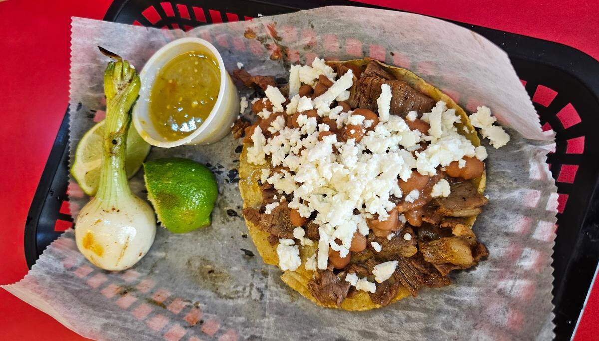 El Riconcito Chilango Taqueria is tucked inside Rodriguez Supermarket on Eastway Drive.