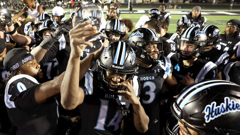 Hough High holds on to No. 1 in NC Super 25 after dominating 3-game stretch