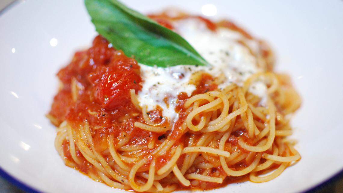 Fontana di Vino’s Spaghetti Pomodoro.