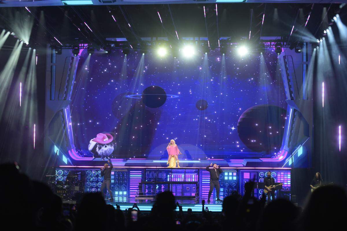 Shania Twain, Canadian singer-songwriter, performs at PNC Music Pavilion on Wednesday, June 28, 2023, as part of her Queen of me Tour.