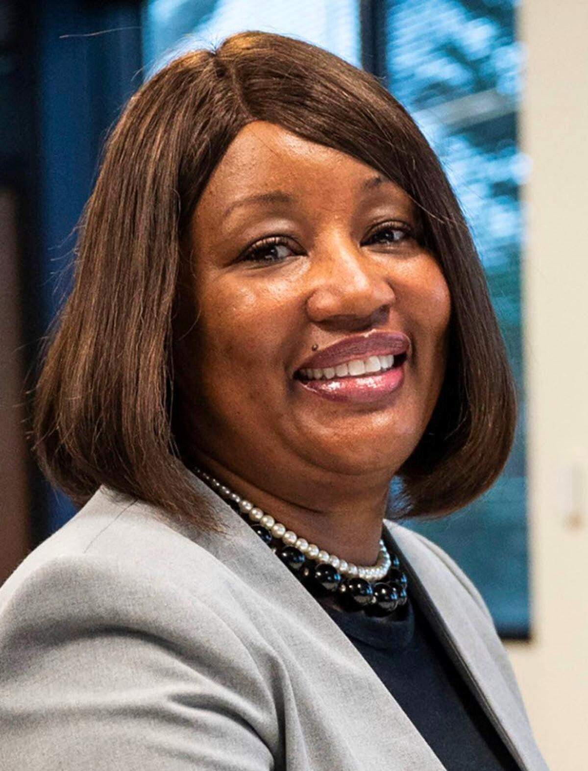 Aujiena “Gina” Hicks, a former Mecklenburg County sheriff’s deputy