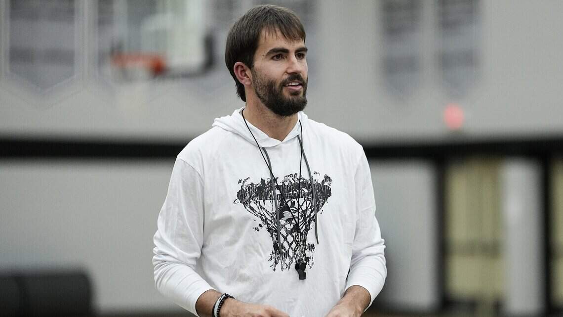 Hough coach Beau Maye, young Huskies’ team, join Observer Sweet 16 after upset