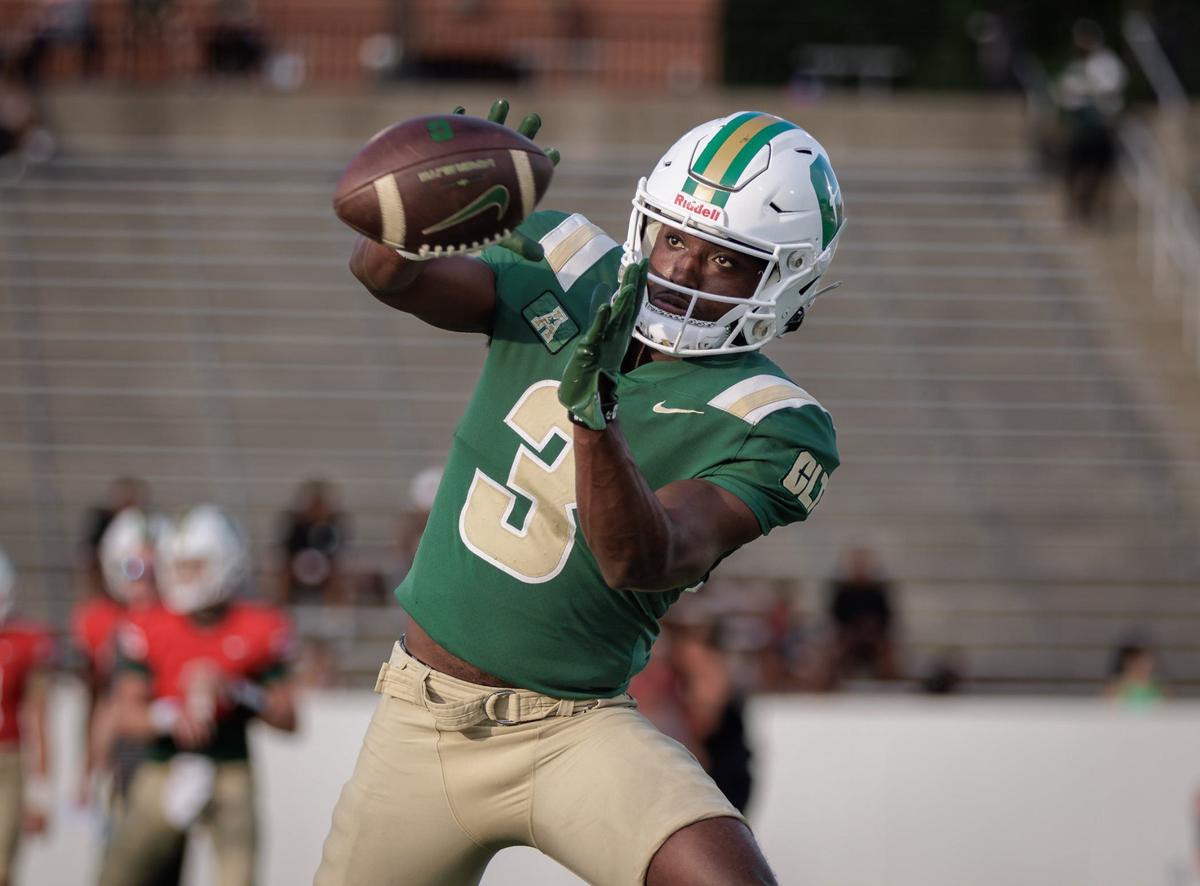 Redshirt Sophomore Jairus Mack (3) played in 11 games and led Charlotte with 453 receiving yards in 2023. Charlotte would kick off the 2024 football season with the Green & White game at Jerry Richardson Stadium Saturday April 20th, 2024.