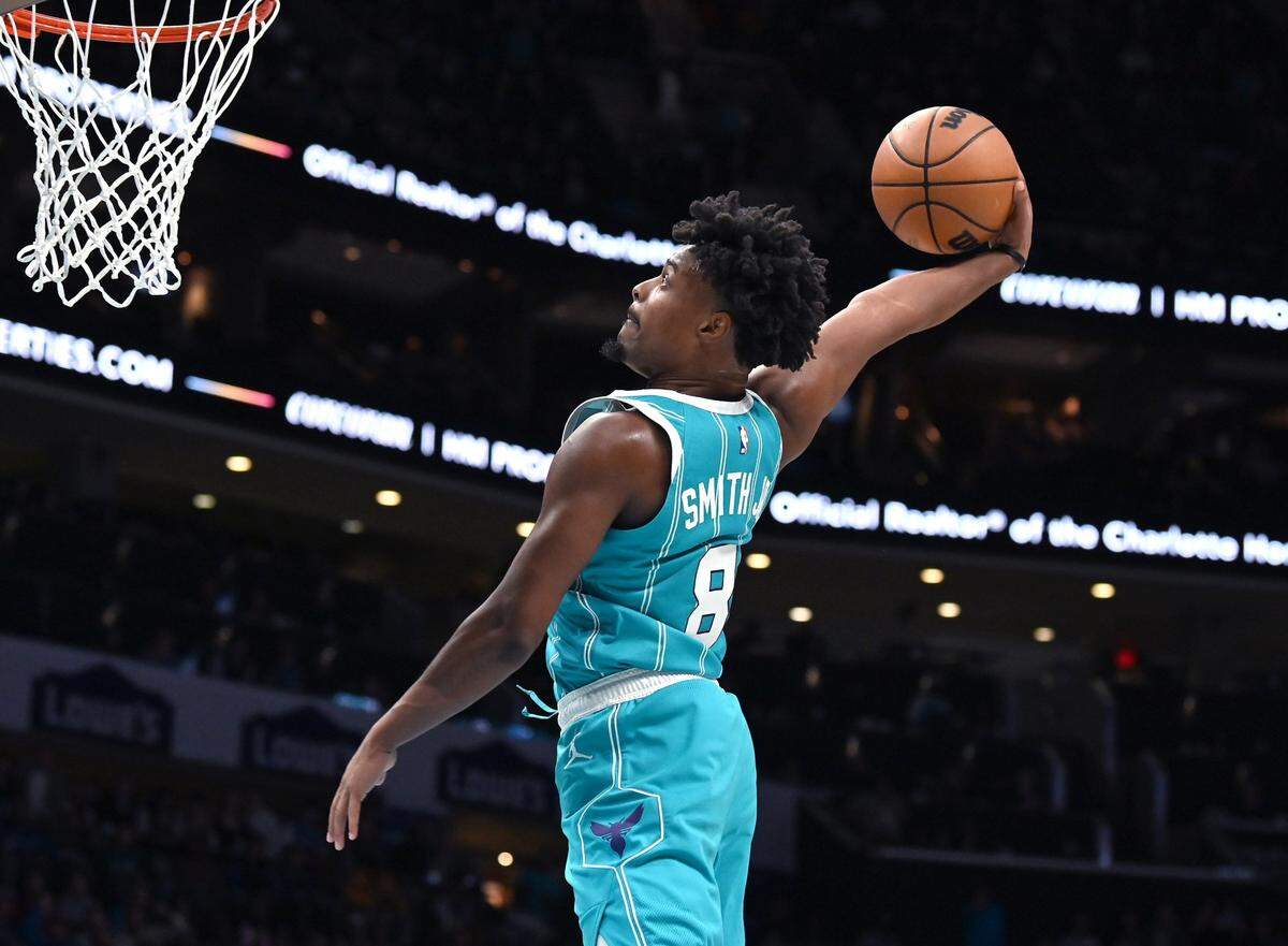 Charlotte Hornets guard Dennis Smith Jr., prepares to throw down a one-handed dunk during second half action against the New Orleans Pelicans on Friday, October 21, 2022 at Spectrum Center in Charlotte, NC.