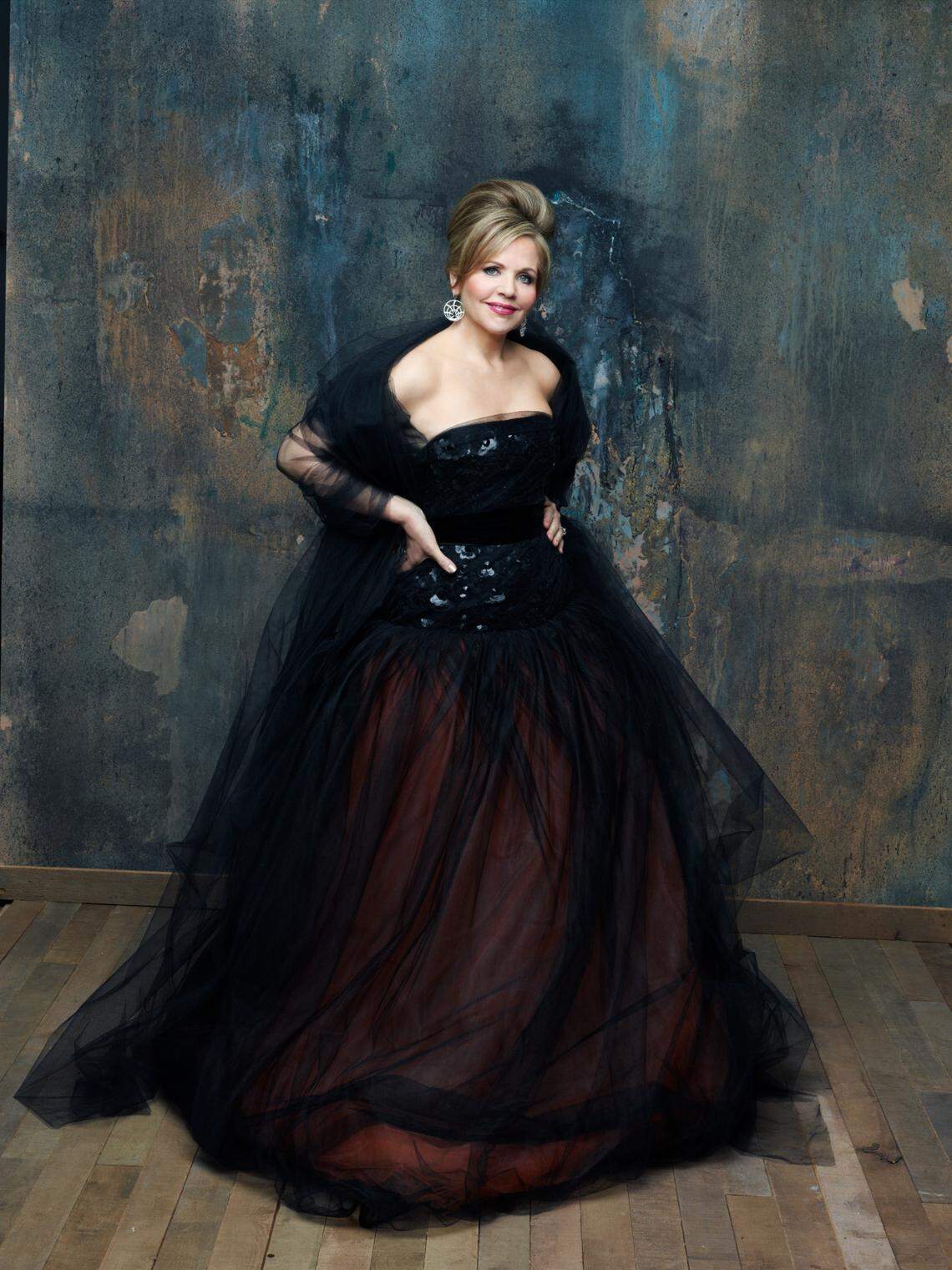 Opera star Renée Fleming returns to Charlotte for the first time in 19 years to perform with the Charlotte Symphony at its annual September gala.