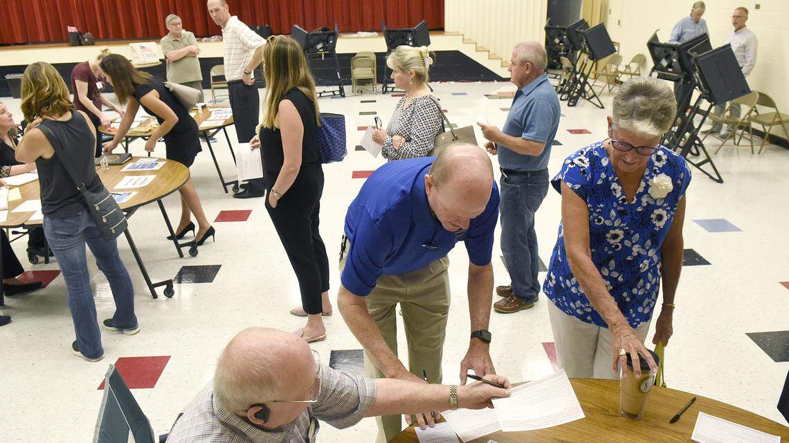 Charlotte’s District 6 council seat has always gone red. Could a Democrat win?