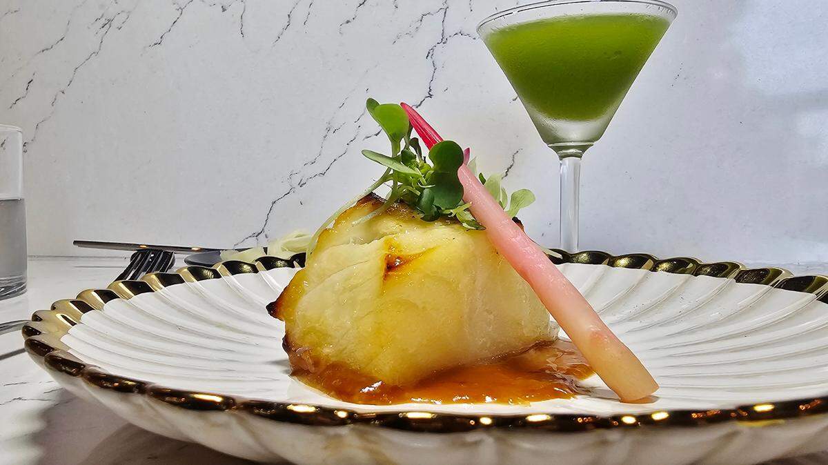 EeZ’s new nine-course, prix fixe omakase are offered Thursday and Friday nights.