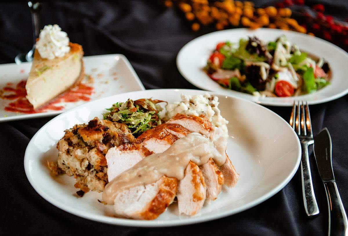 Sullivan’s Steakhouse will offer a three-course Thanksgiving meal.