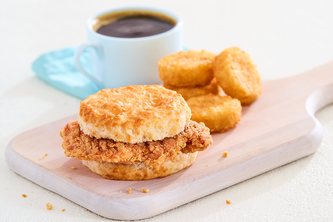 Bojangles, the Charlotte restaurant chain specializing in breakfast and Southern-style chicken, biscuits and tea, will open 30 stores in Los Angeles.