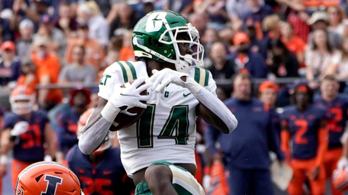 Charlotte wide receiver Grant DuBose