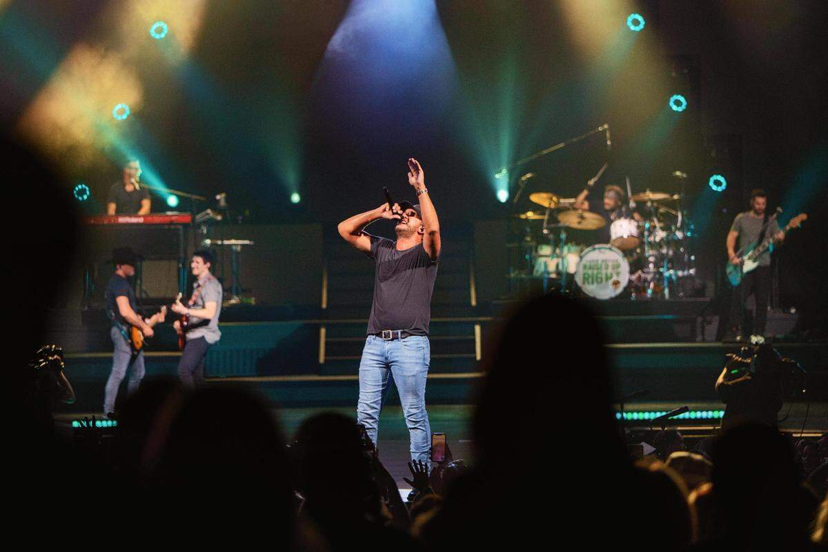 Luke Bryan performs at PNC Music Pavilion on Friday night.