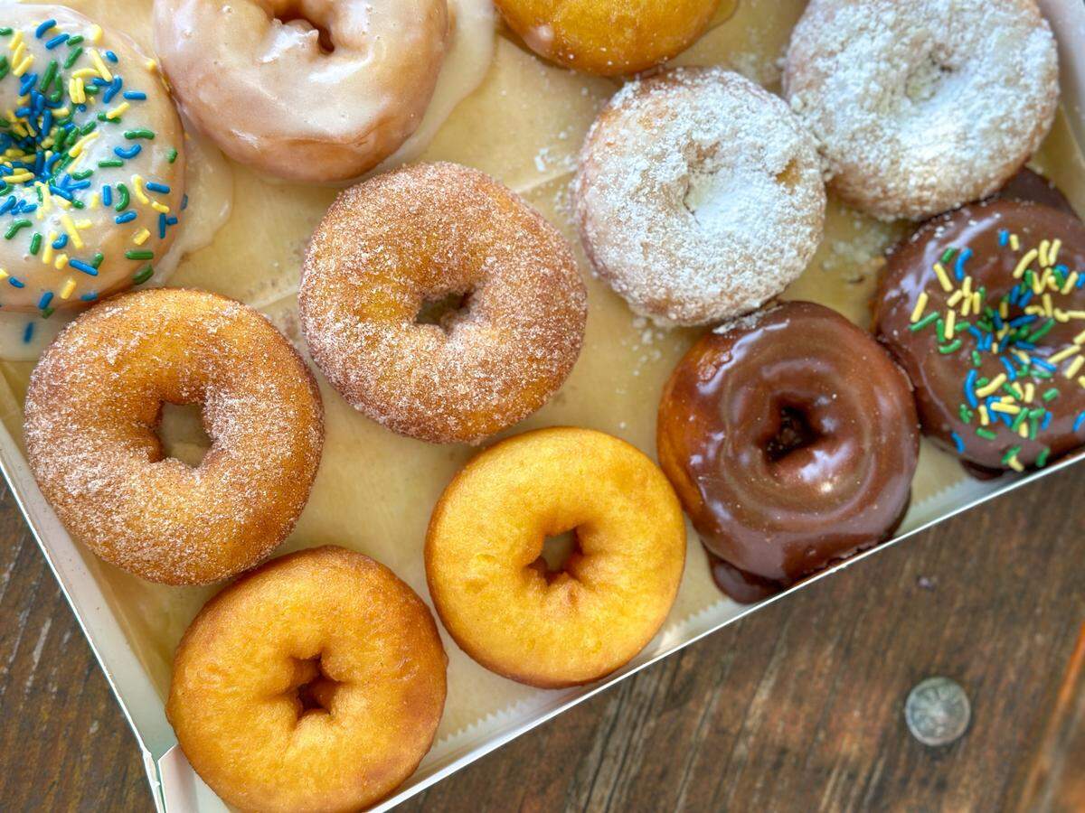 Reigning Doughnuts is closing, and a new walk-up deli is taking its place.