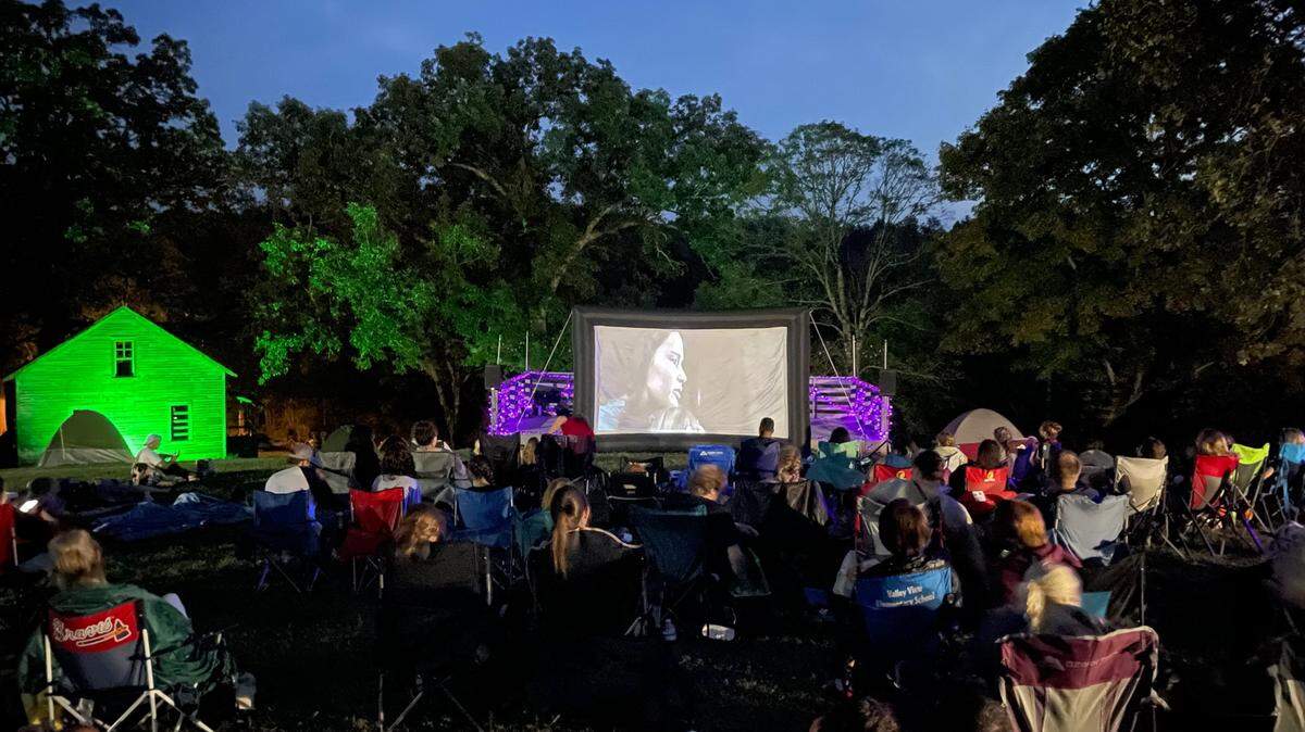 On Set Cinema lets you watch movies in the settings in which they were filmed. This Saturday, you can watch “Hunger Games,” in Hickory, which served as the backdrop for District 12 in the movie.