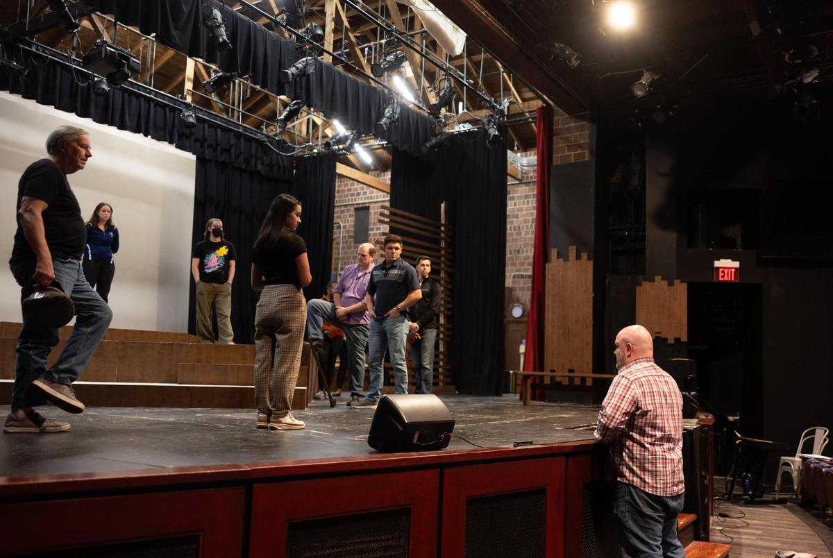 Director Stuart Spencer speaks to the Theatre Charlotte cast before rehearsal for “Violet.” Spencer said he’s always been drawn to the musical, which he performed in about 15 years ago.