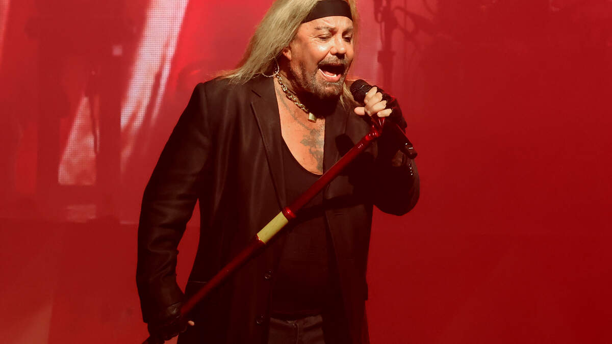 Mötley Crüe lead vocalist Vince Neil performs during “The Return of the Carnival of Sins” tour at Truliant Amphitheater in Charlotte on Monday night.