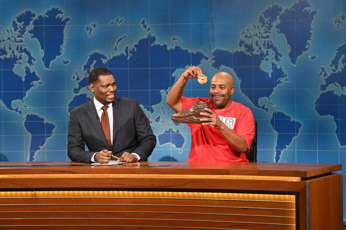 Weekend Update anchor Michael Che and Kenan Thompson as LaVar Ball on Saturday Night Live this past week.