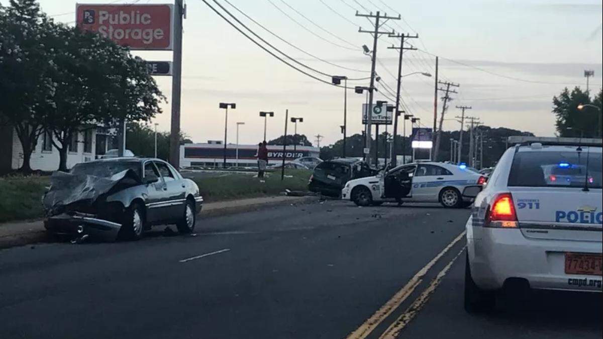 Multiple people were seriously injured in a crash in south Charlotte Thursday morning.