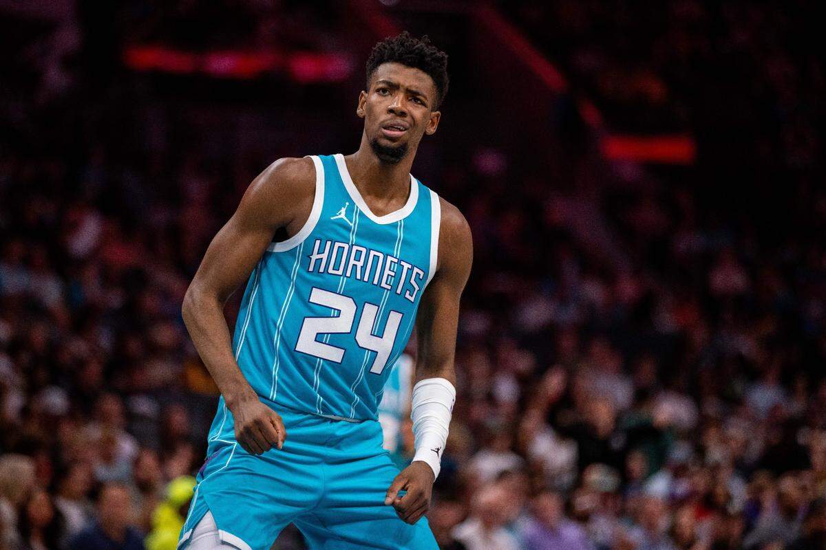 Charlotte Hornets forward Brandon Miller (24) reacts to a call during the second quarter against the Indiana Pacers at Spectrum Center.