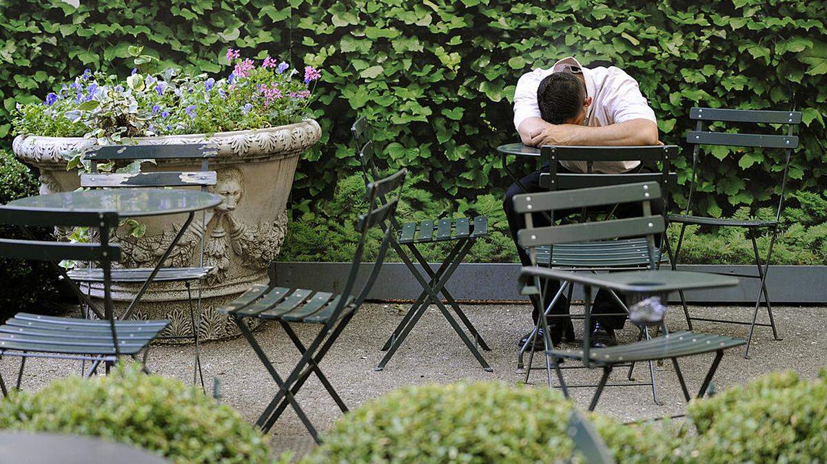 Sleeping enough but still dragging? Here are 7 backed-by-research reasons your sleep quality might be the real problem.