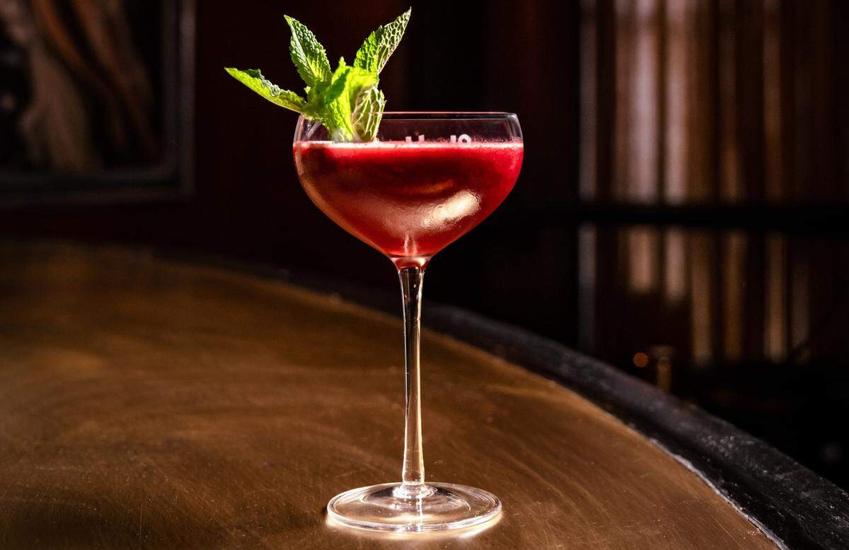 Employees Only’s Amelia has Haku Vodka and St-Germain, shaken with puréed blackberries and fresh lemon juice.