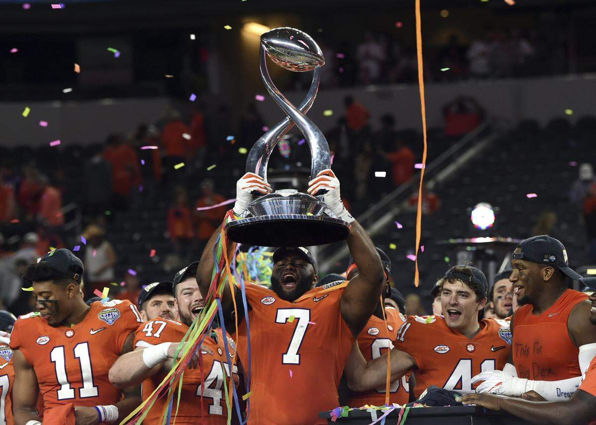 Clemson defensive end Austin Bryant (7) will hope his film speaks for itself as he recovers from a torn pectoral muscle this spring.