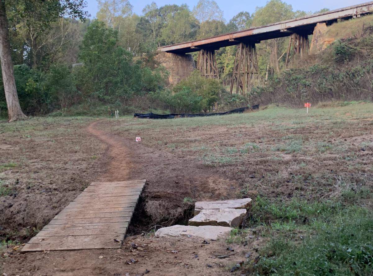 A portion of the Ragnar Carolinas trail run at the Anne Springs Close Greenway.