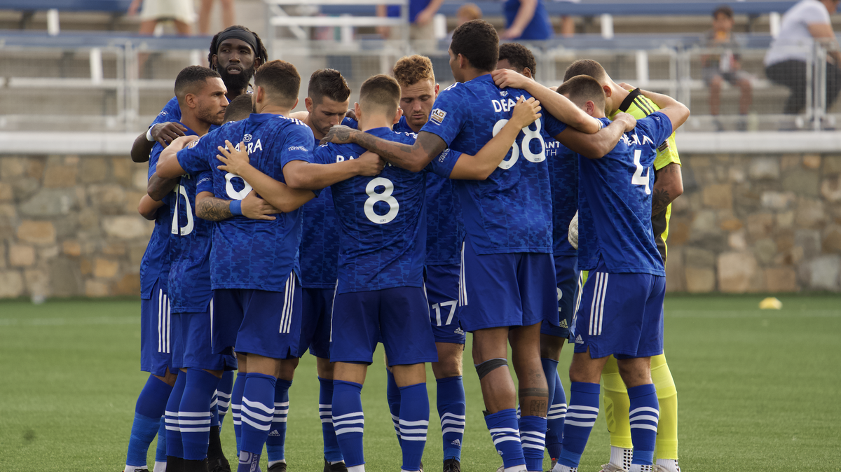 The Charlotte Independence will honor another soccer team in the city’s history Saturday during its 7 p.m. home game, paying tribute to the Carolina Lightnin’ with a halftime ceremony and replica uniforms.